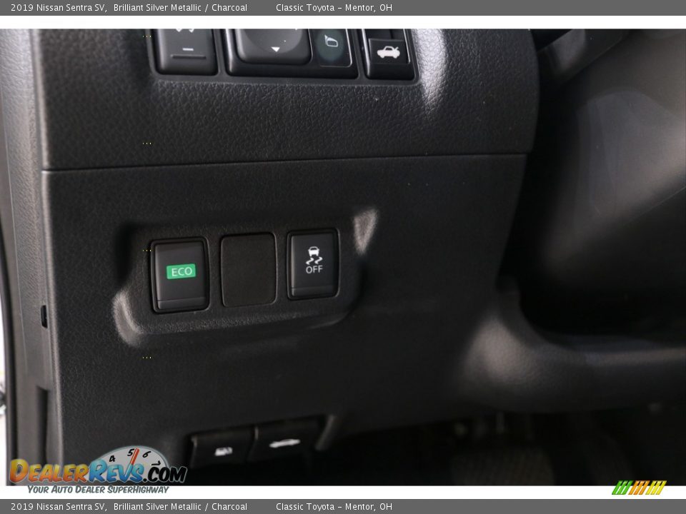 2019 Nissan Sentra SV Brilliant Silver Metallic / Charcoal Photo #5