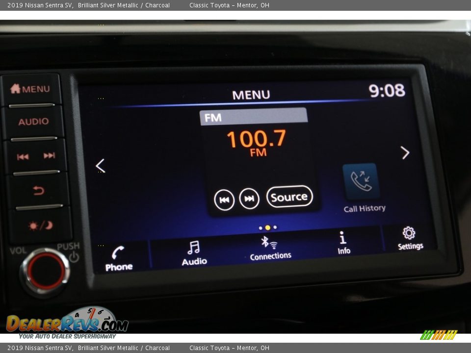 2019 Nissan Sentra SV Brilliant Silver Metallic / Charcoal Photo #10