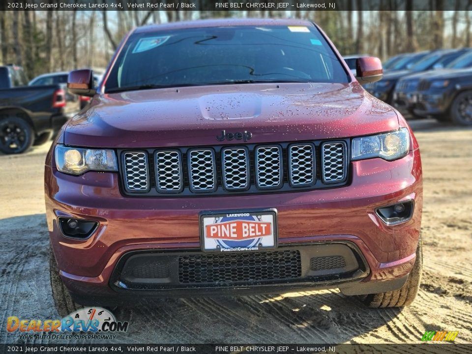 2021 Jeep Grand Cherokee Laredo 4x4 Velvet Red Pearl / Black Photo #3
