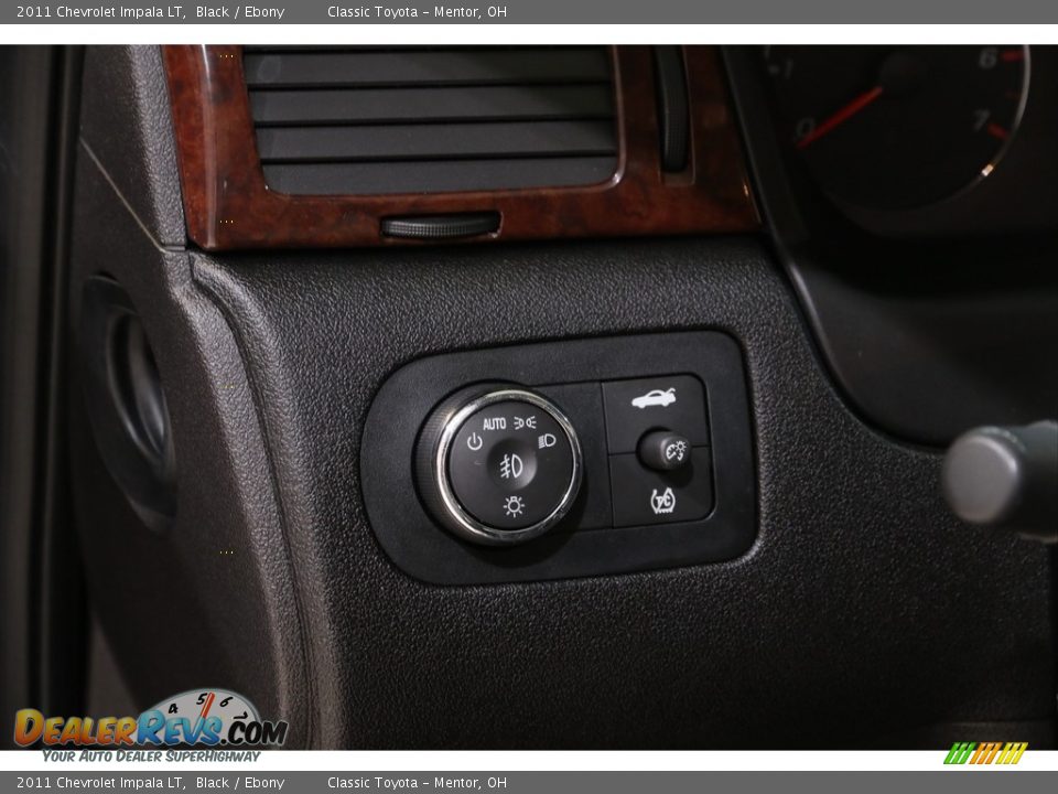 2011 Chevrolet Impala LT Black / Ebony Photo #7