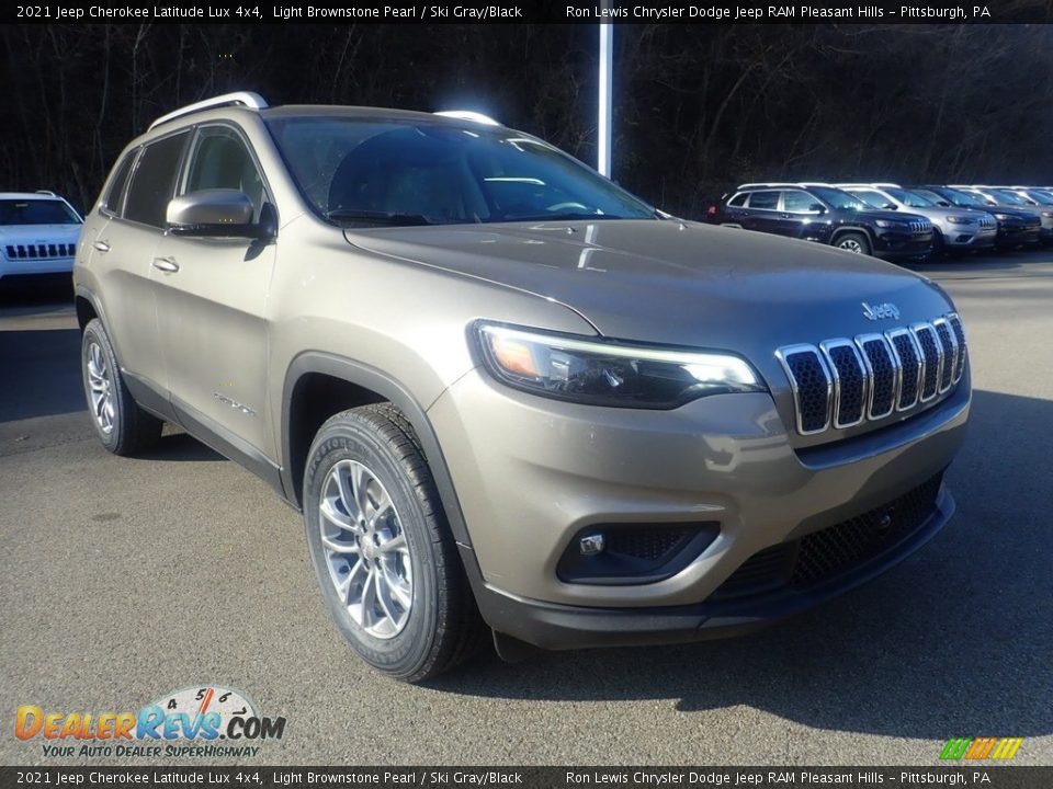 2021 Jeep Cherokee Latitude Lux 4x4 Light Brownstone Pearl / Ski Gray/Black Photo #3