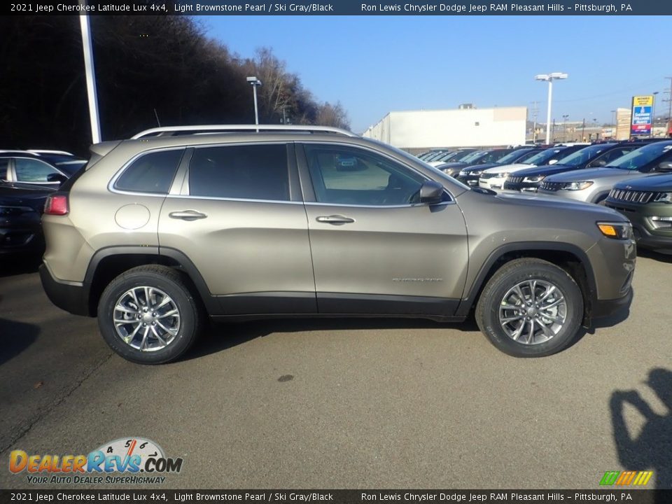 2021 Jeep Cherokee Latitude Lux 4x4 Light Brownstone Pearl / Ski Gray/Black Photo #4