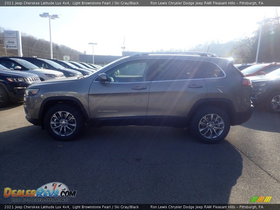 2021 Jeep Cherokee Latitude Lux 4x4 Light Brownstone Pearl / Ski Gray/Black Photo #7