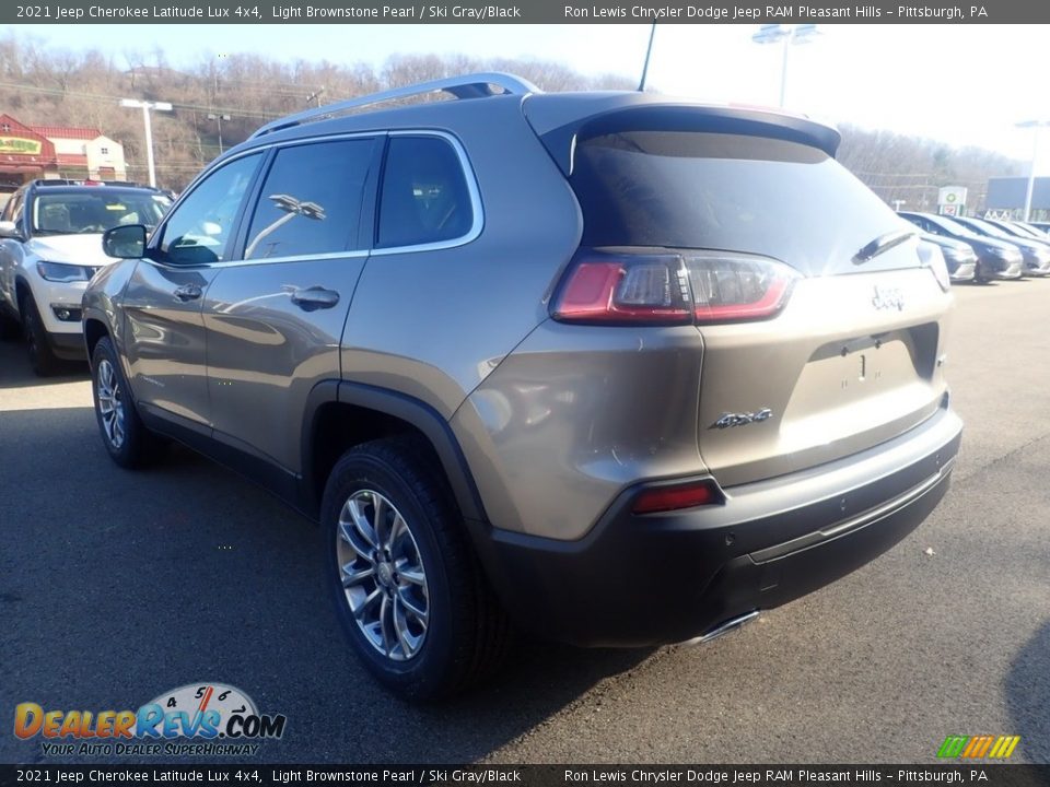 2021 Jeep Cherokee Latitude Lux 4x4 Light Brownstone Pearl / Ski Gray/Black Photo #8