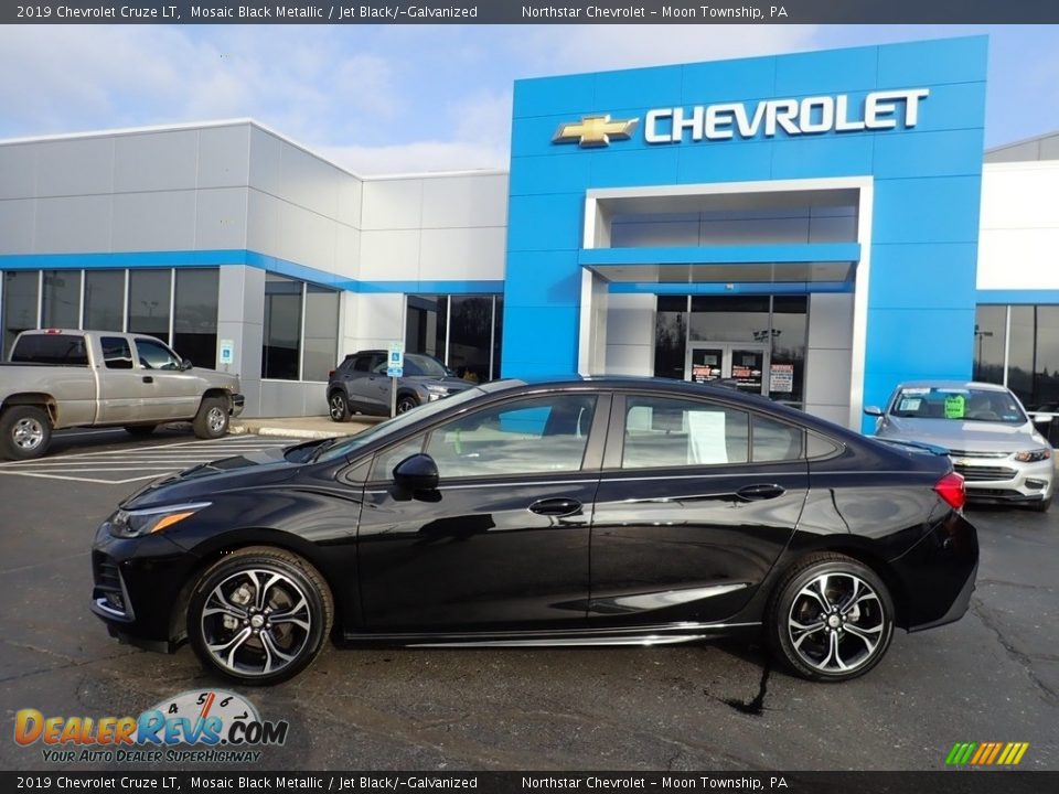 2019 Chevrolet Cruze LT Mosaic Black Metallic / Jet Black/­Galvanized Photo #3