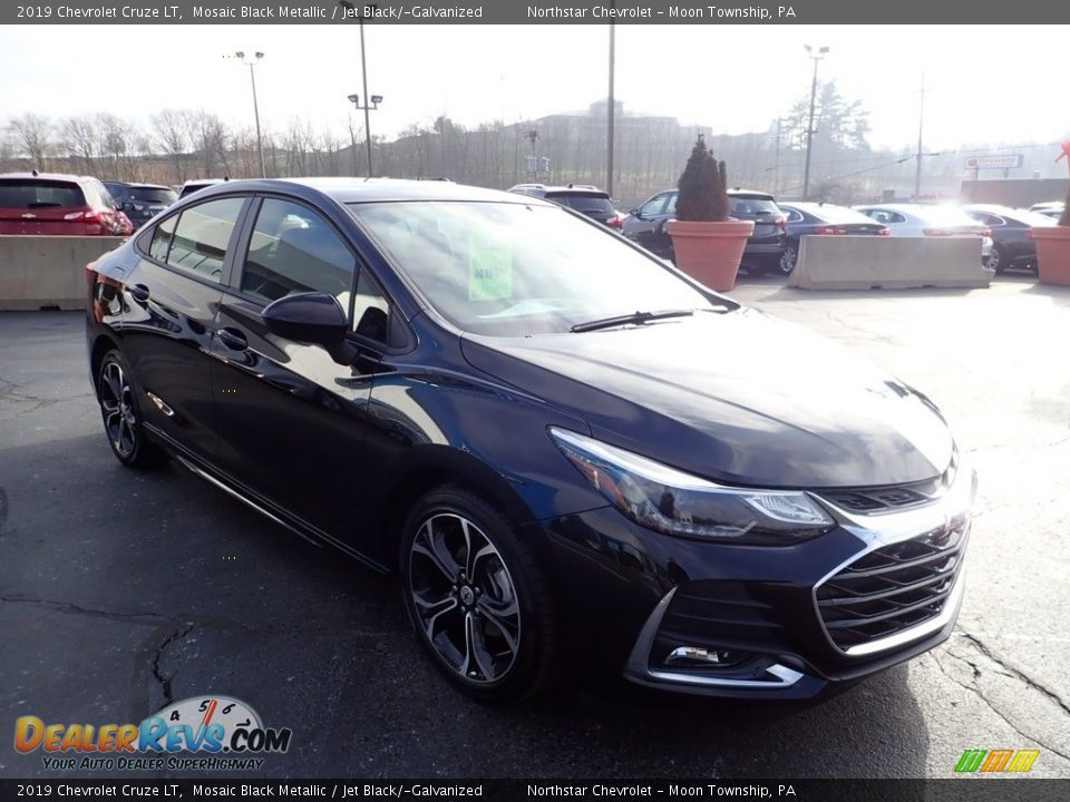 2019 Chevrolet Cruze LT Mosaic Black Metallic / Jet Black/­Galvanized Photo #11