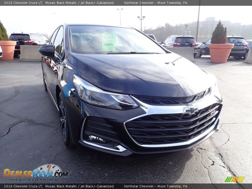 2019 Chevrolet Cruze LT Mosaic Black Metallic / Jet Black/­Galvanized Photo #12