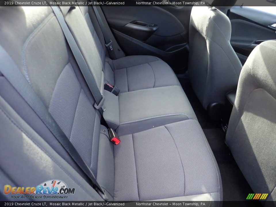 2019 Chevrolet Cruze LT Mosaic Black Metallic / Jet Black/­Galvanized Photo #18