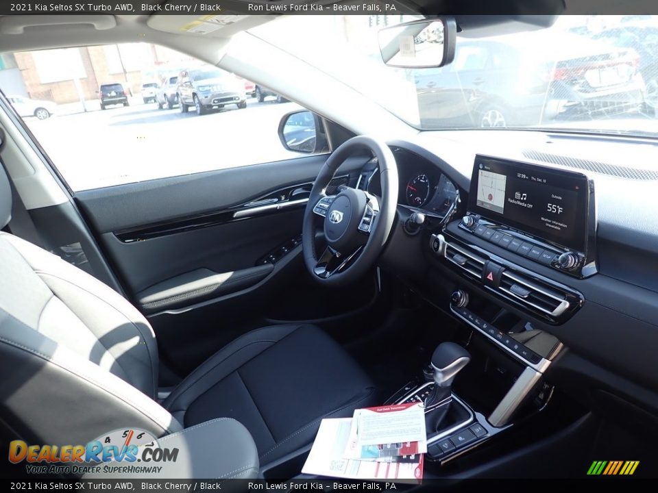 2021 Kia Seltos SX Turbo AWD Black Cherry / Black Photo #11