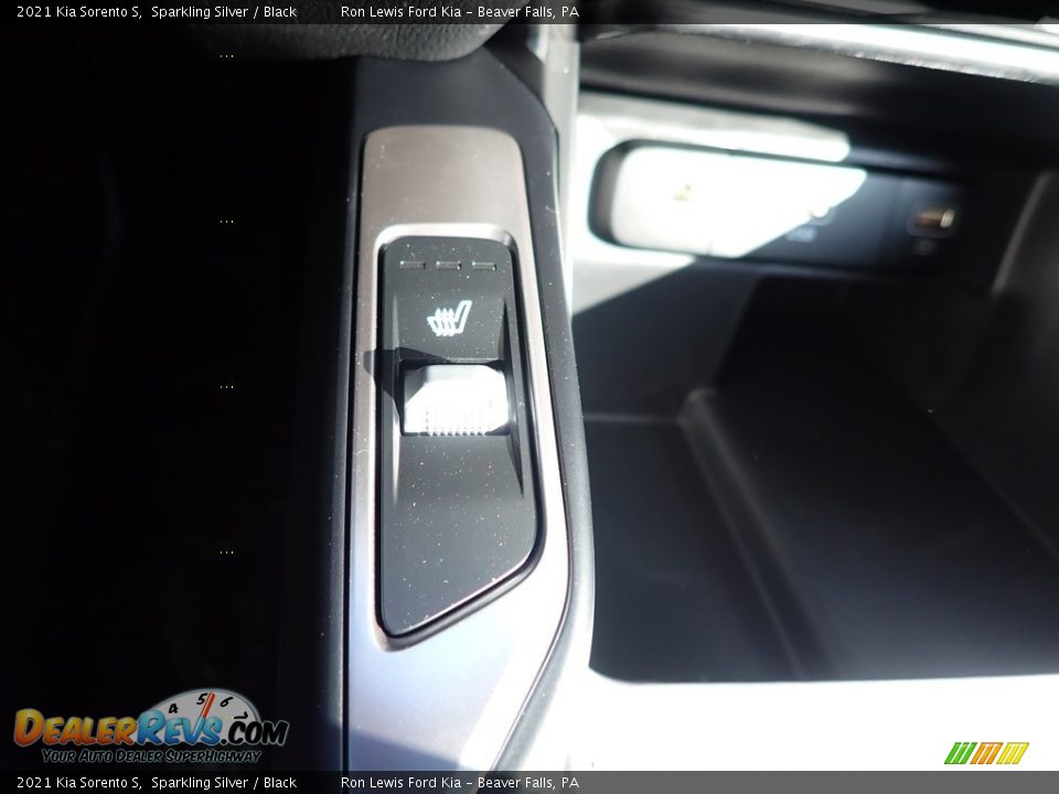 2021 Kia Sorento S Sparkling Silver / Black Photo #15