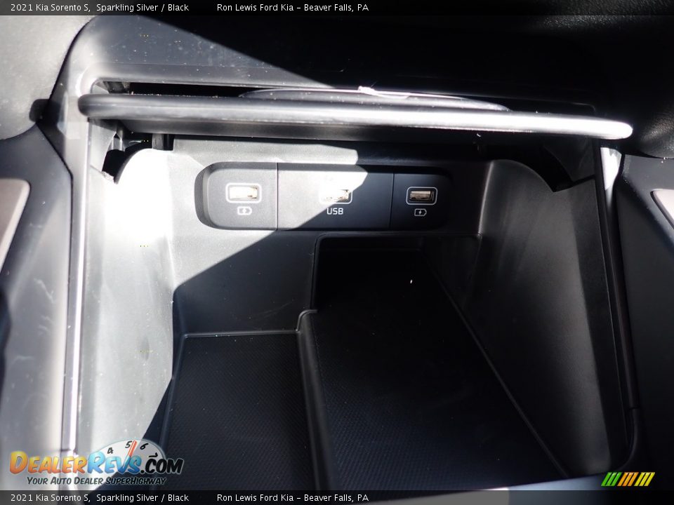 2021 Kia Sorento S Sparkling Silver / Black Photo #16