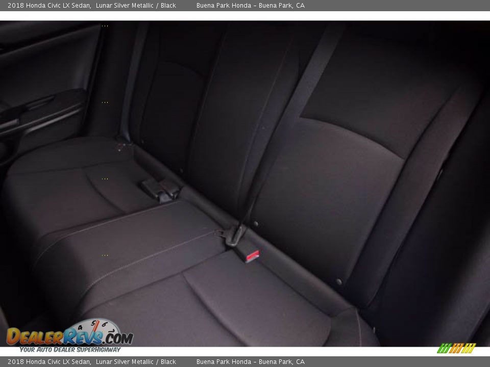 2018 Honda Civic LX Sedan Lunar Silver Metallic / Black Photo #20