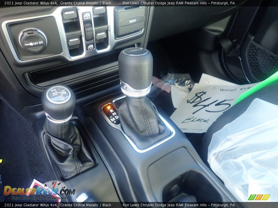 2021 Jeep Gladiator Willys 4x4 Granite Crystal Metallic / Black Photo #19
