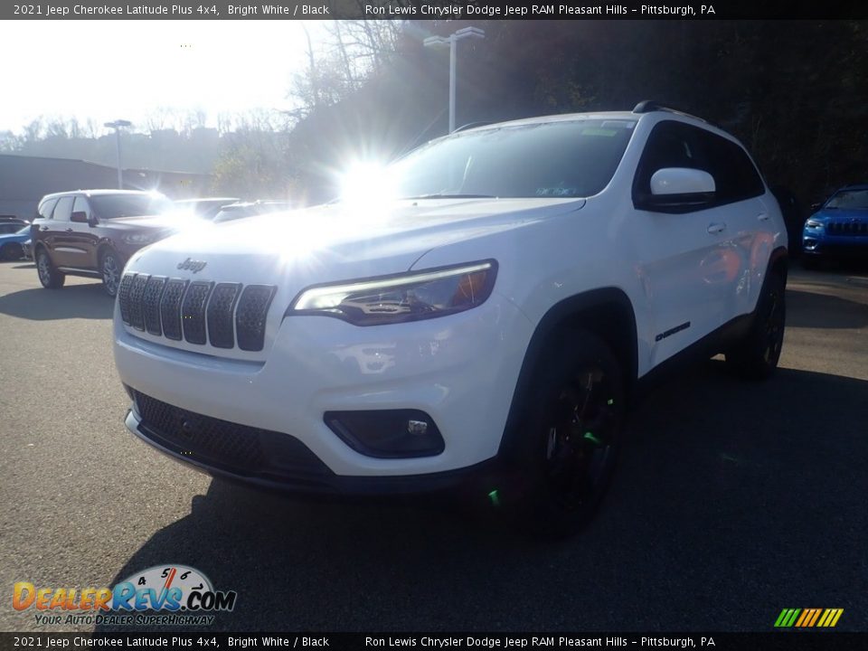 2021 Jeep Cherokee Latitude Plus 4x4 Bright White / Black Photo #1