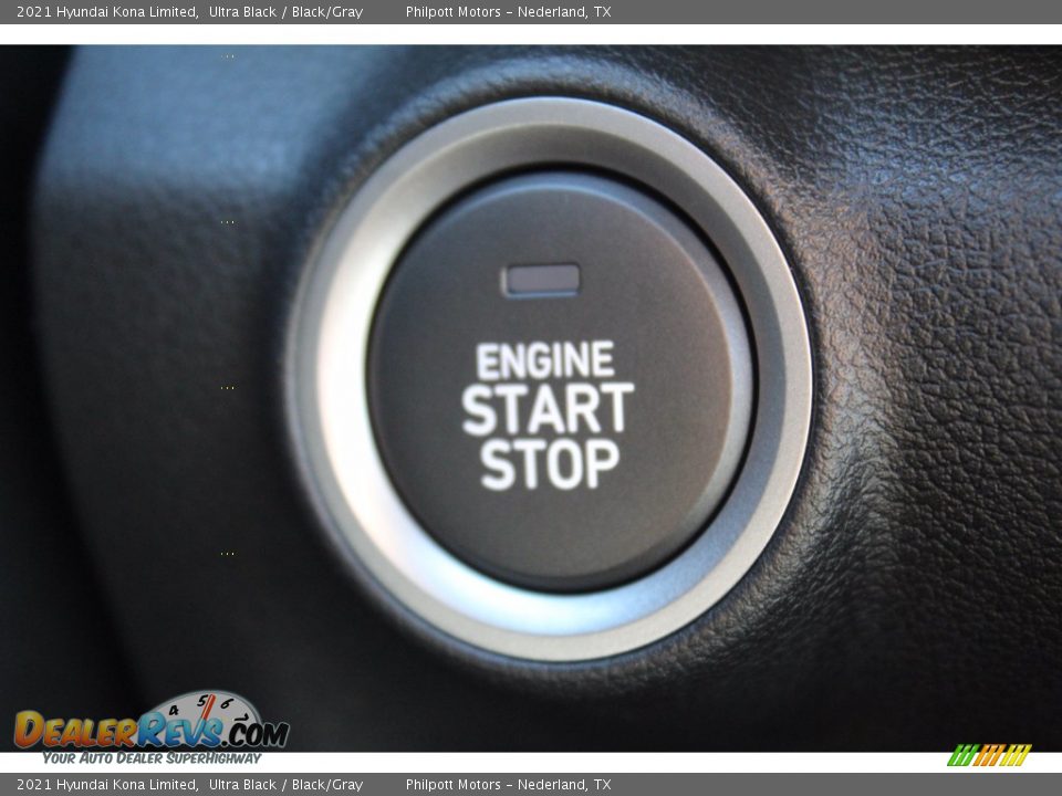 2021 Hyundai Kona Limited Ultra Black / Black/Gray Photo #17