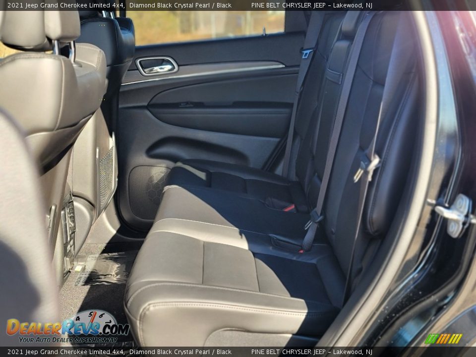 2021 Jeep Grand Cherokee Limited 4x4 Diamond Black Crystal Pearl / Black Photo #9