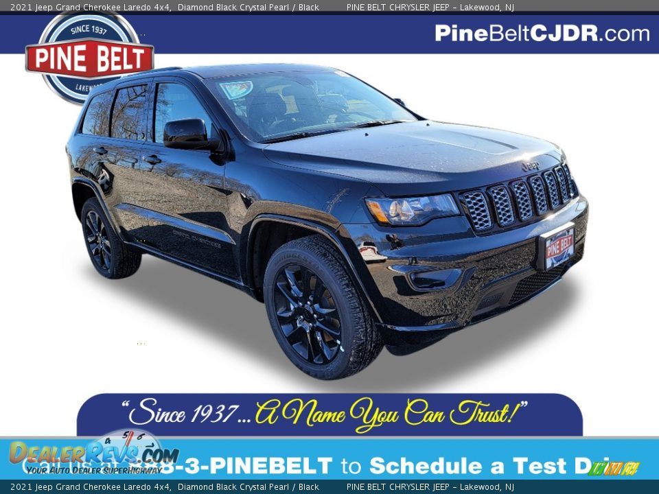 2021 Jeep Grand Cherokee Laredo 4x4 Diamond Black Crystal Pearl / Black Photo #1