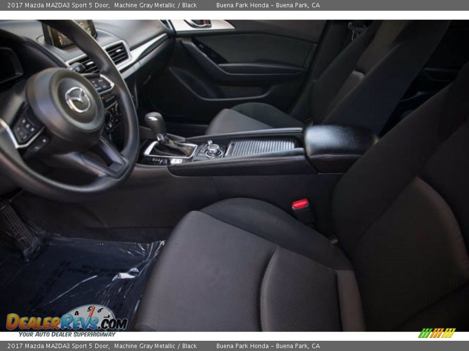 2017 Mazda MAZDA3 Sport 5 Door Machine Gray Metallic / Black Photo #3