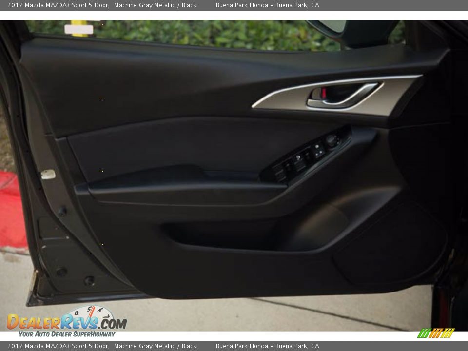 Door Panel of 2017 Mazda MAZDA3 Sport 5 Door Photo #28