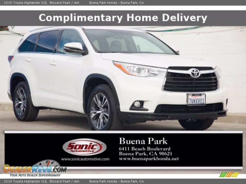 2016 Toyota Highlander XLE Blizzard Pearl / Ash Photo #1