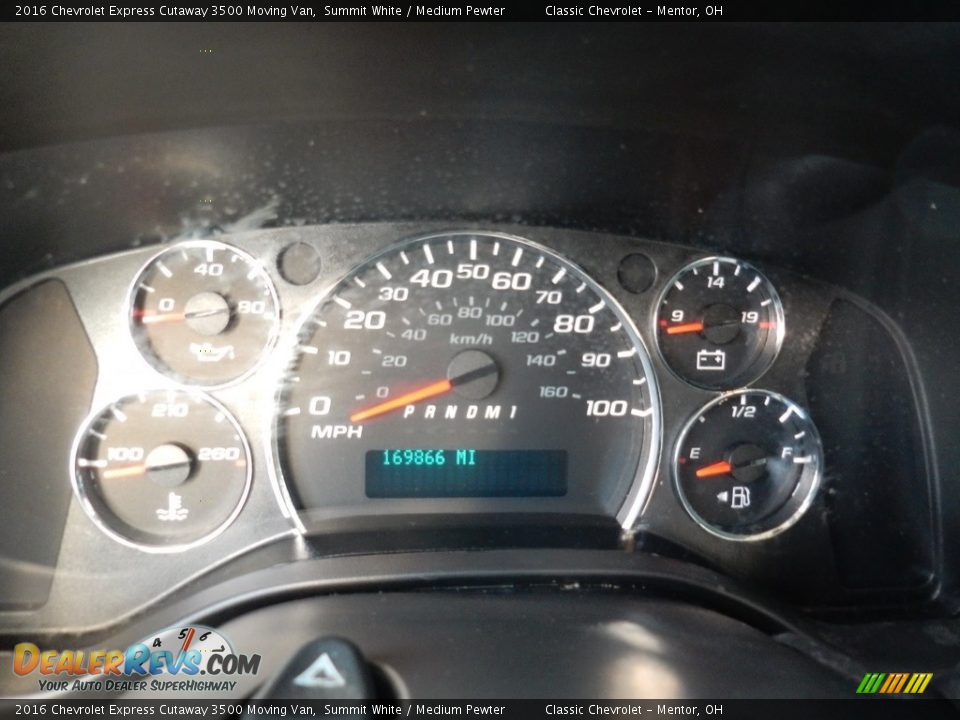 2016 Chevrolet Express Cutaway 3500 Moving Van Gauges Photo #9