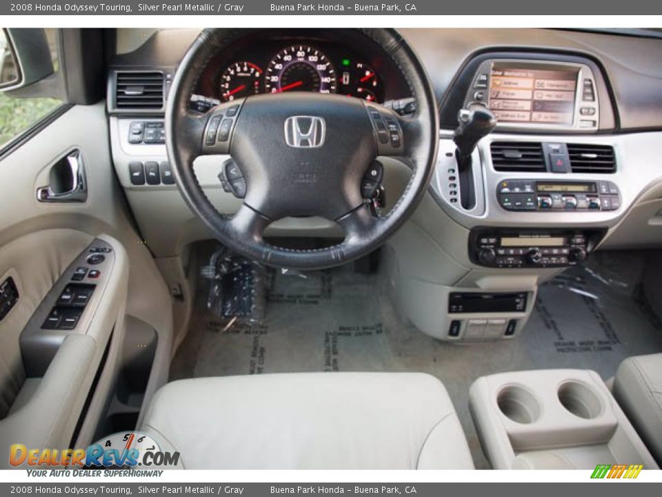 2008 Honda Odyssey Touring Silver Pearl Metallic / Gray Photo #5