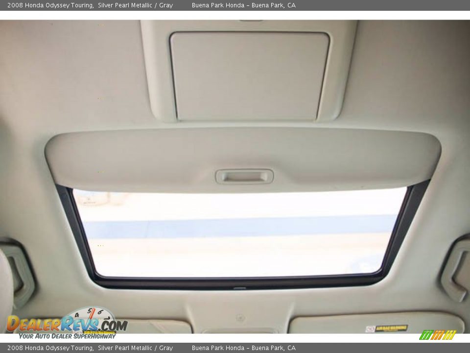 2008 Honda Odyssey Touring Silver Pearl Metallic / Gray Photo #16