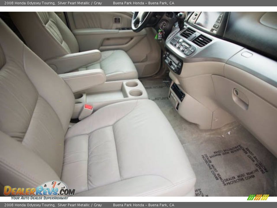 2008 Honda Odyssey Touring Silver Pearl Metallic / Gray Photo #24