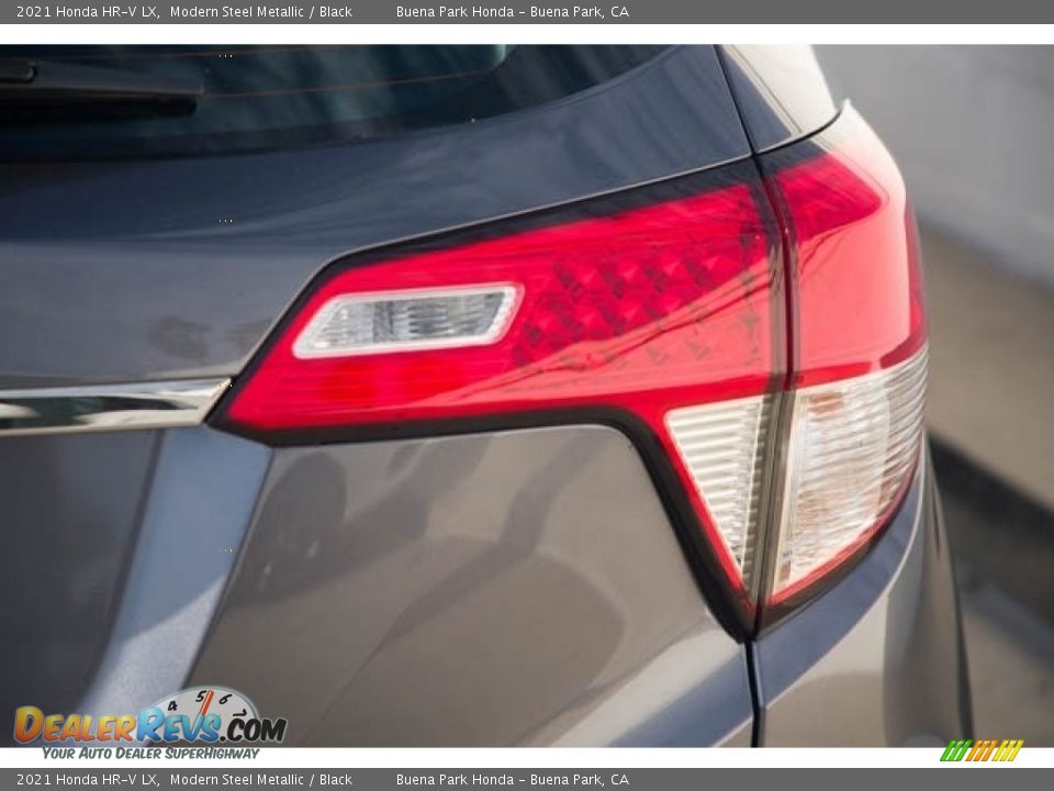 2021 Honda HR-V LX Modern Steel Metallic / Black Photo #9