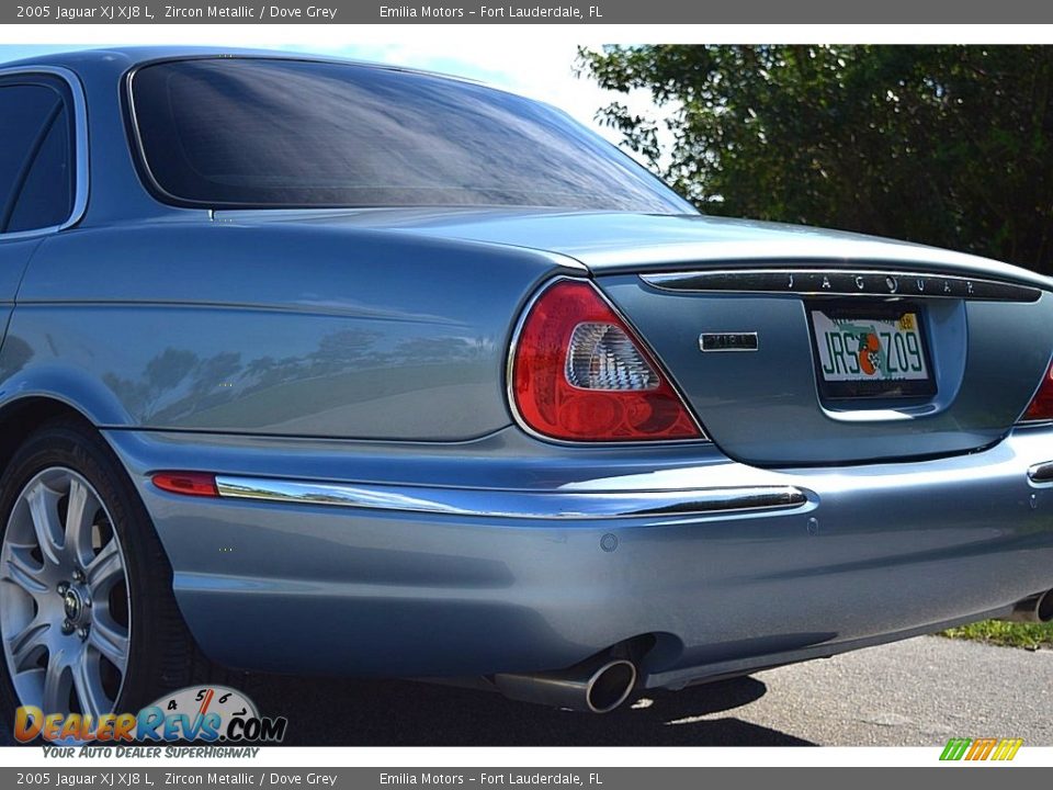 2005 Jaguar XJ XJ8 L Zircon Metallic / Dove Grey Photo #14