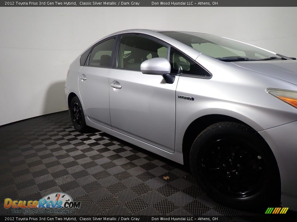 2012 Toyota Prius 3rd Gen Two Hybrid Classic Silver Metallic / Dark Gray Photo #3