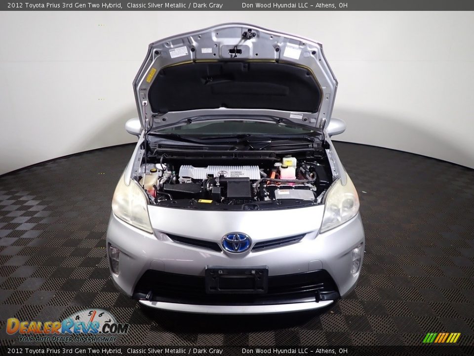 2012 Toyota Prius 3rd Gen Two Hybrid Classic Silver Metallic / Dark Gray Photo #5