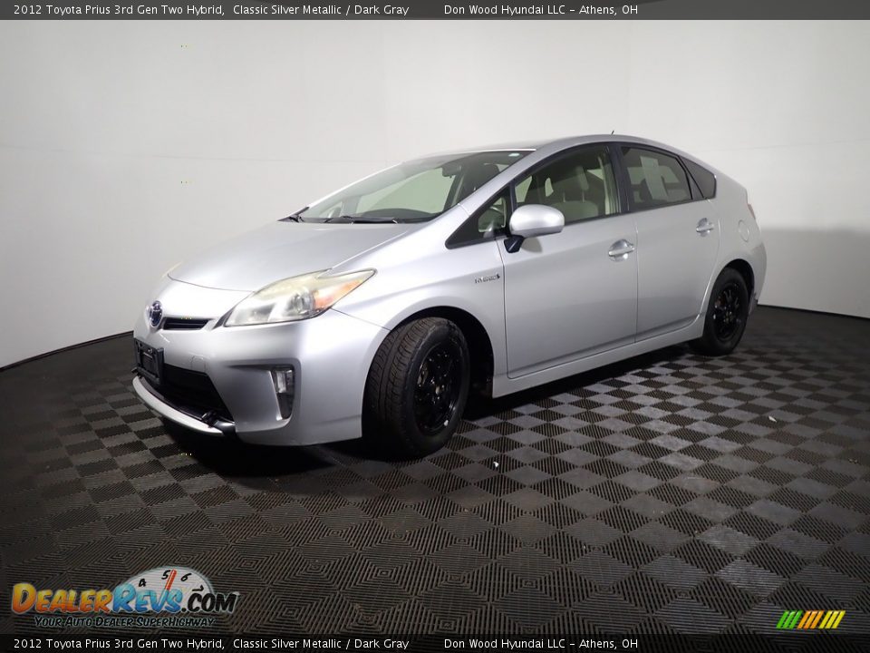 2012 Toyota Prius 3rd Gen Two Hybrid Classic Silver Metallic / Dark Gray Photo #7