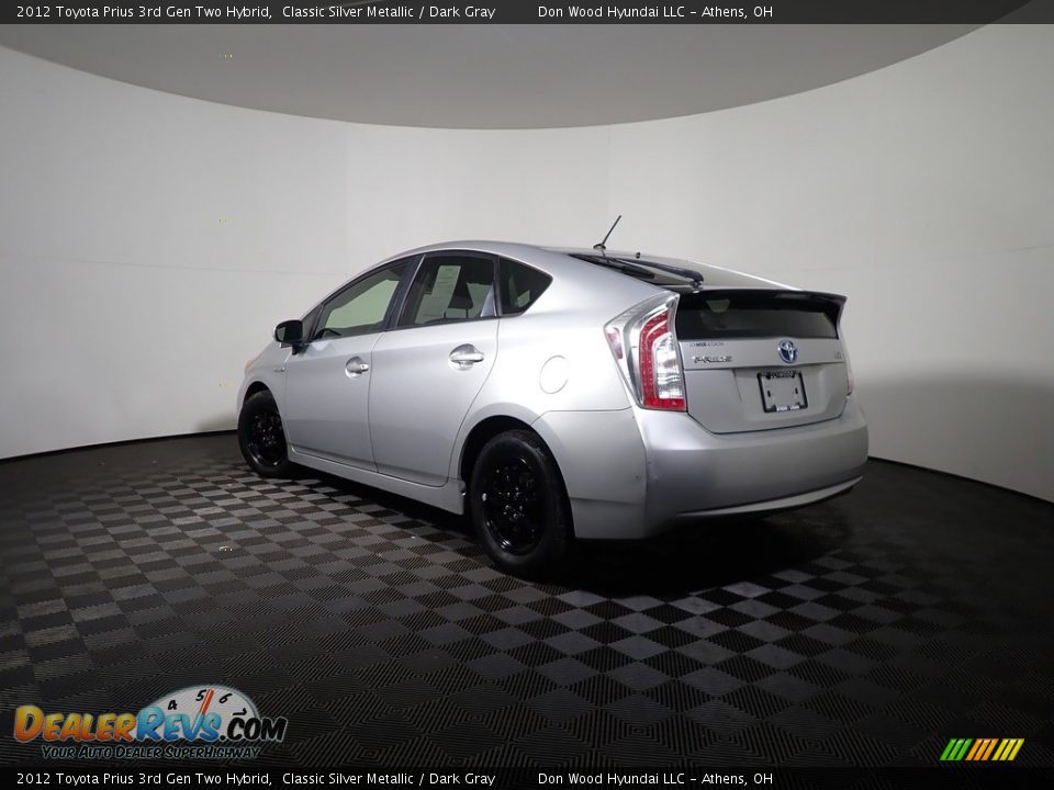 2012 Toyota Prius 3rd Gen Two Hybrid Classic Silver Metallic / Dark Gray Photo #10