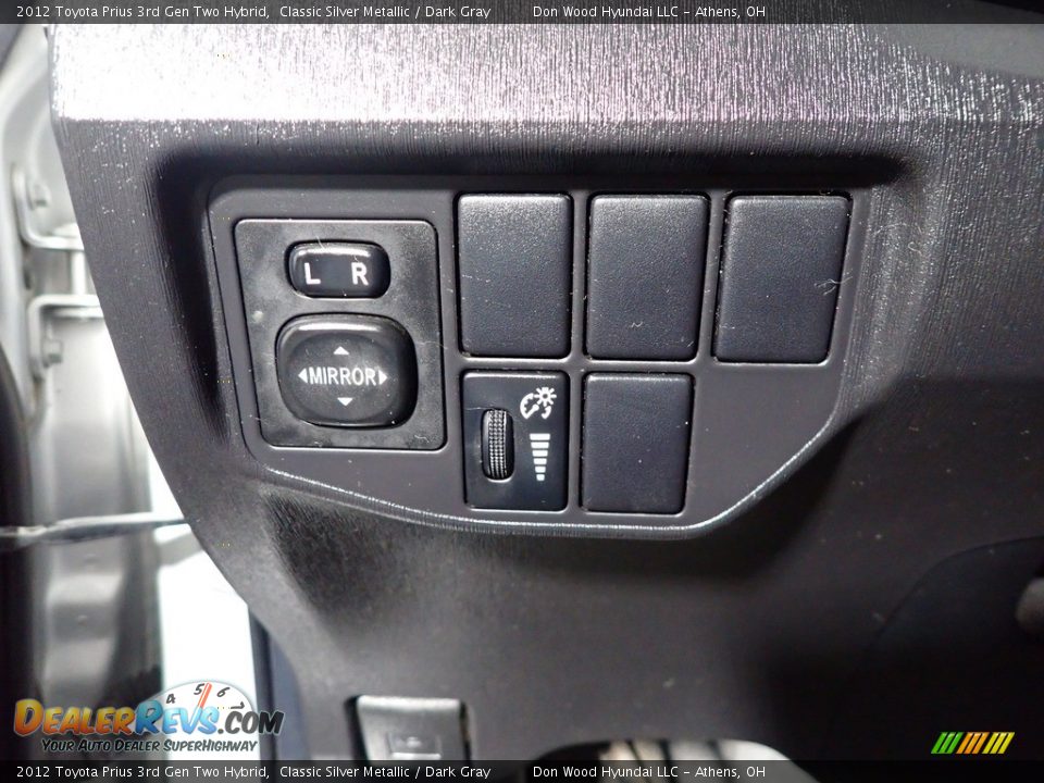 2012 Toyota Prius 3rd Gen Two Hybrid Classic Silver Metallic / Dark Gray Photo #29