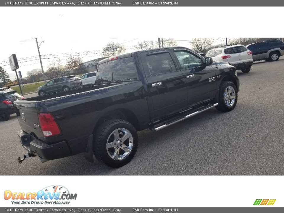 2013 Ram 1500 Express Crew Cab 4x4 Black / Black/Diesel Gray Photo #5