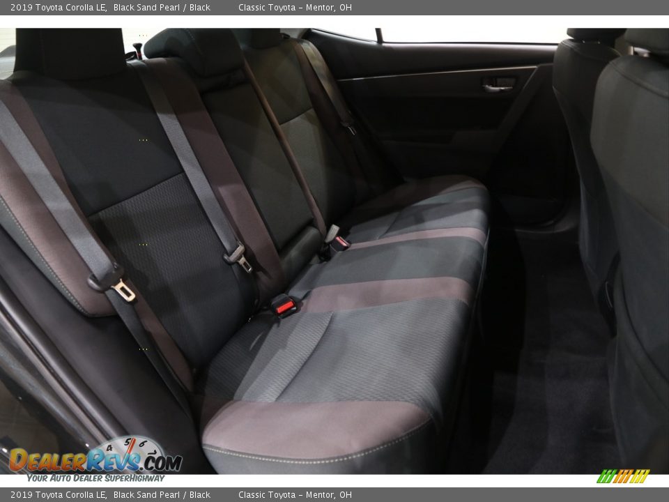2019 Toyota Corolla LE Black Sand Pearl / Black Photo #15