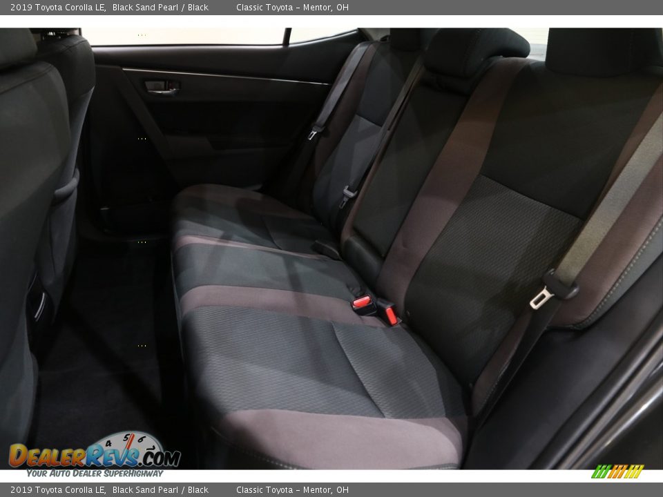 2019 Toyota Corolla LE Black Sand Pearl / Black Photo #16