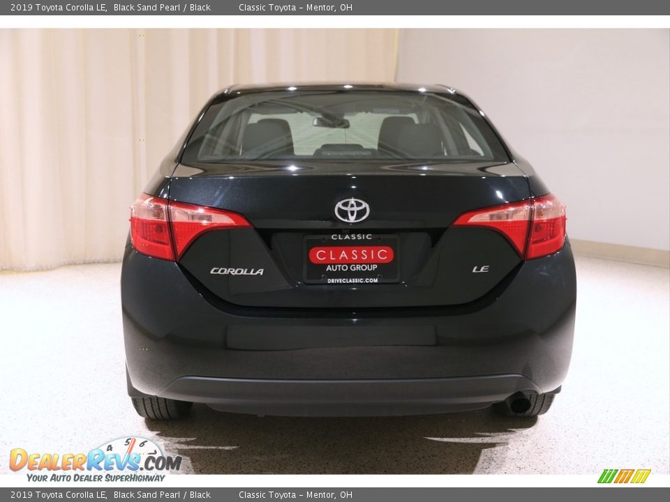 2019 Toyota Corolla LE Black Sand Pearl / Black Photo #17