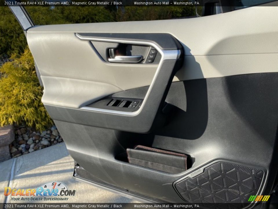 2021 Toyota RAV4 XLE Premium AWD Magnetic Gray Metallic / Black Photo #21