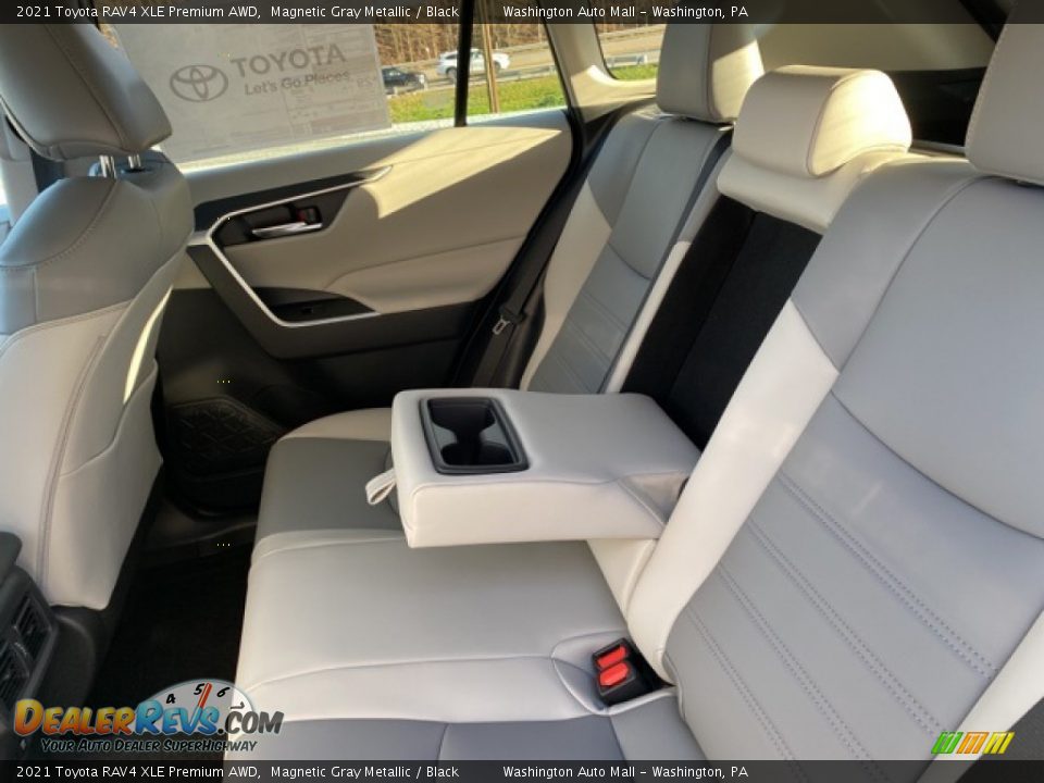 2021 Toyota RAV4 XLE Premium AWD Magnetic Gray Metallic / Black Photo #26