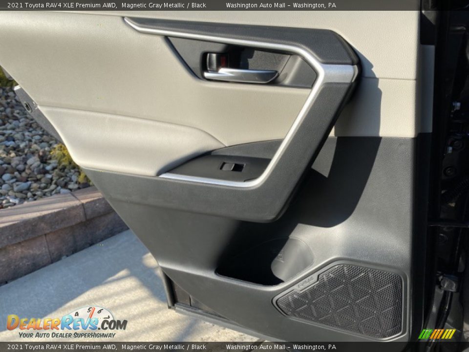 2021 Toyota RAV4 XLE Premium AWD Magnetic Gray Metallic / Black Photo #27