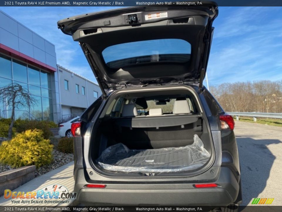 2021 Toyota RAV4 XLE Premium AWD Magnetic Gray Metallic / Black Photo #28