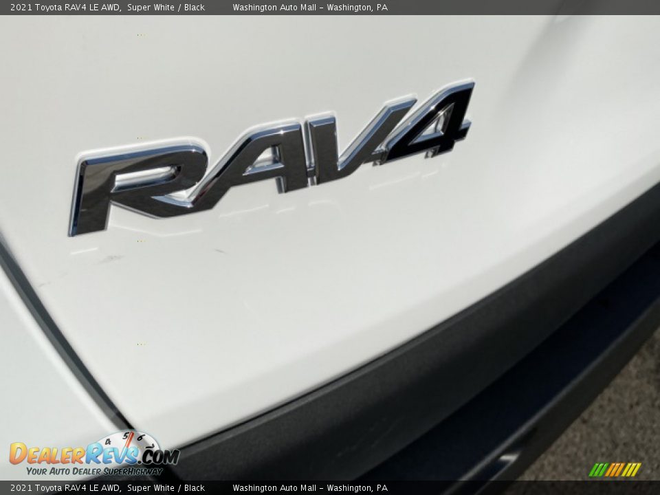 2021 Toyota RAV4 LE AWD Super White / Black Photo #22