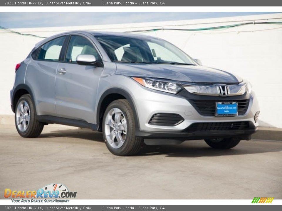 Front 3/4 View of 2021 Honda HR-V LX Photo #1