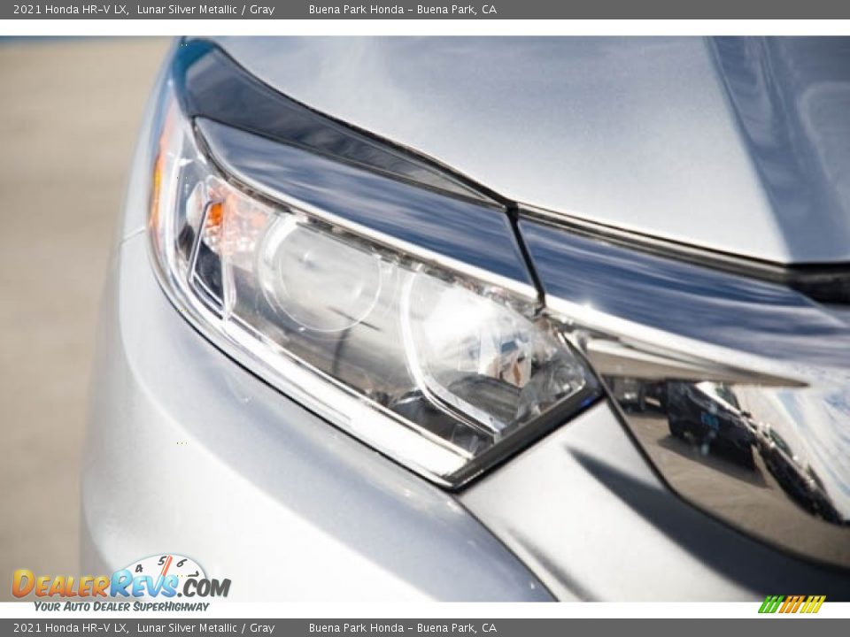 2021 Honda HR-V LX Lunar Silver Metallic / Gray Photo #4