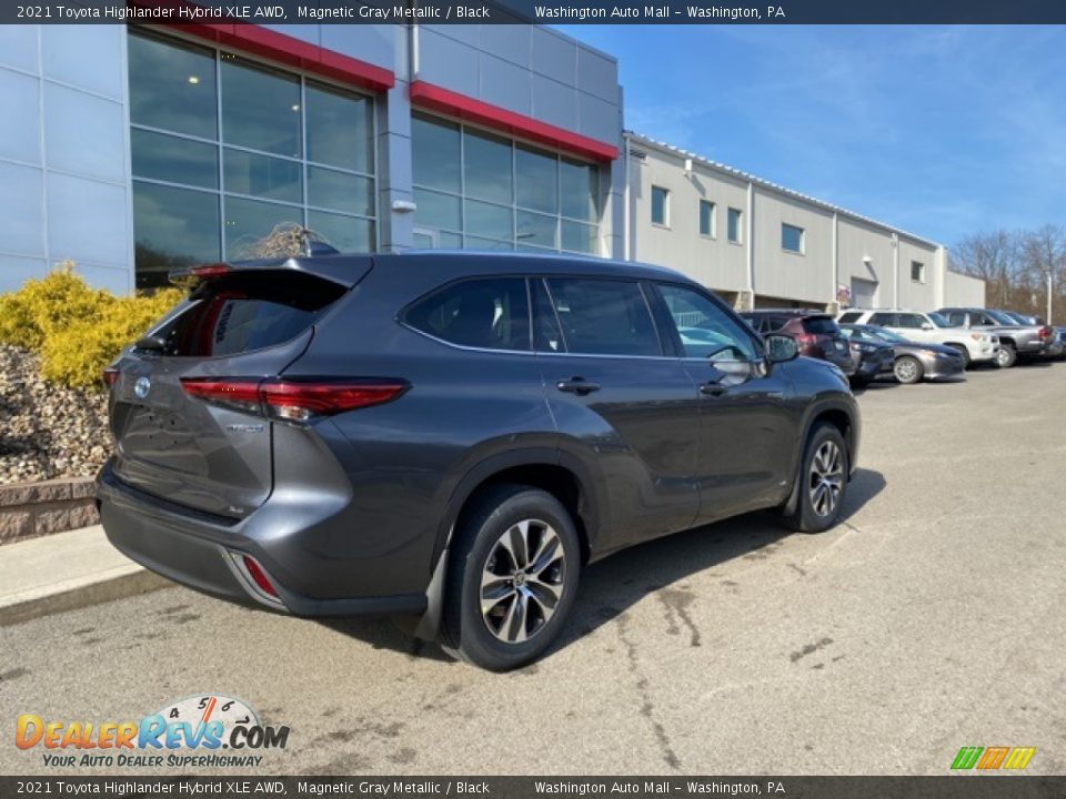 2021 Toyota Highlander Hybrid XLE AWD Magnetic Gray Metallic / Black Photo #14