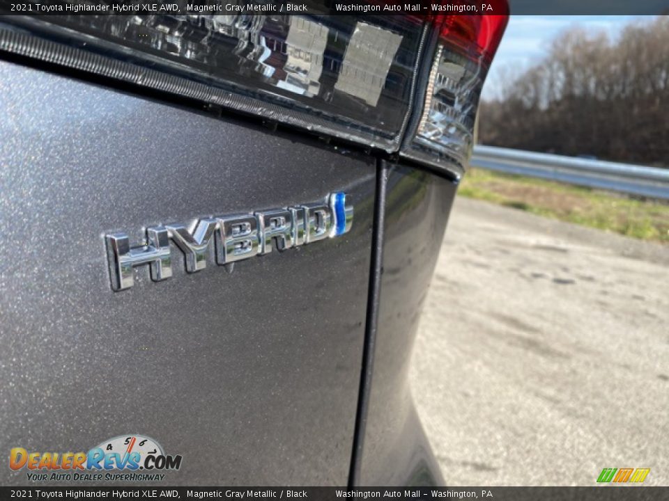 2021 Toyota Highlander Hybrid XLE AWD Magnetic Gray Metallic / Black Photo #24