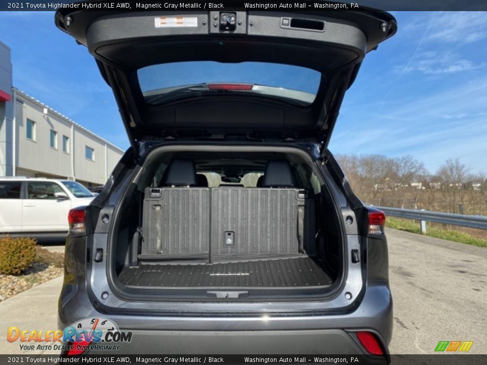 2021 Toyota Highlander Hybrid XLE AWD Magnetic Gray Metallic / Black Photo #36