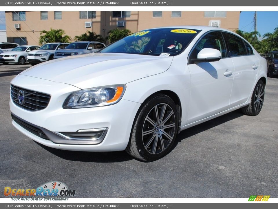 2016 Volvo S60 T5 Drive-E Crystal White Pearl Metallic / Off-Black Photo #5